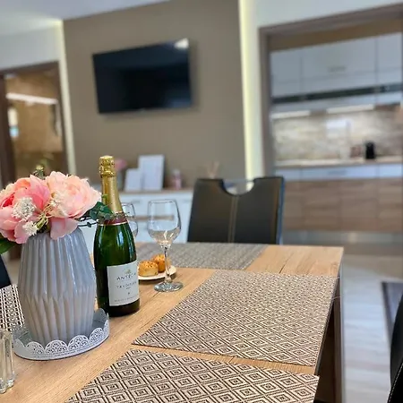 Lisza Апартаменты Шиофок